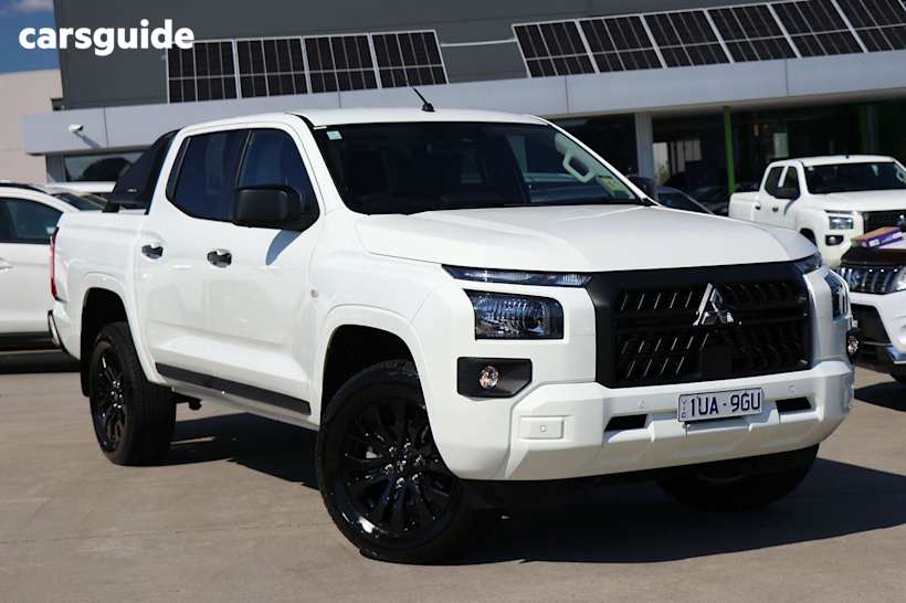White 2024 Mitsubishi Triton Ute Tray GLX-R 4X4