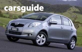 White 2007 Toyota Yaris Hatchback Yrs