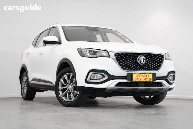 White 2022 MG HS SUV VIBE F