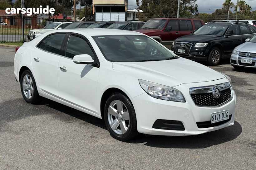 White 2016 Holden Malibu Sedan Cd