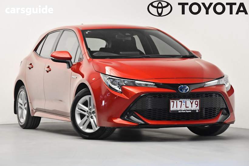 Red 2020 Toyota Corolla Hatch ASCENT SPORT HYBRID F