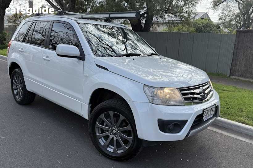 White 2016 Suzuki Grand Vitara Wagon Sports (4X4)