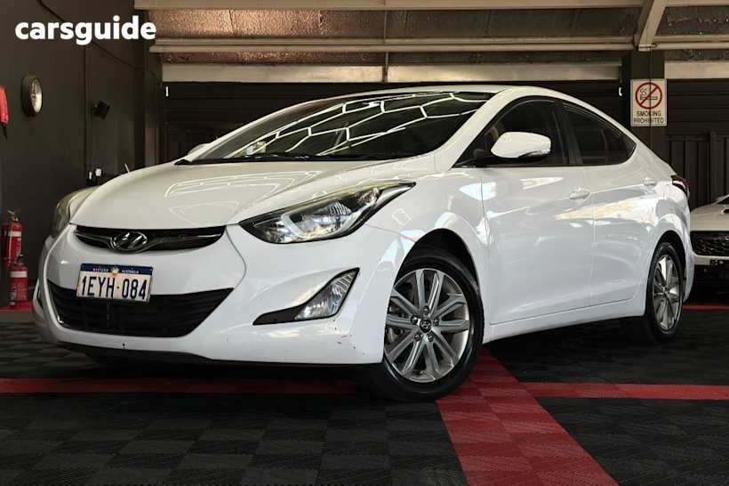 White 2015 Hyundai Elantra Sedan SE F