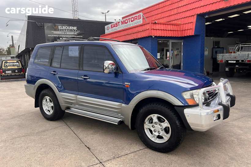Blue 2001 Mitsubishi Pajero SUV EXCEED 4X4