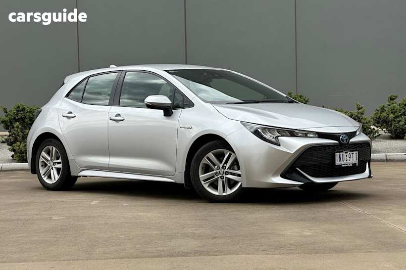Silver 2018 Toyota Corolla Hatch ASCENT SPORT HYBRID F