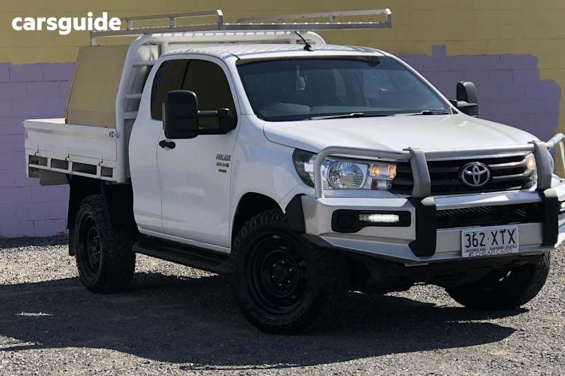 White 2017 Toyota Hilux X Cab Cab Chassis Sr (4X4)