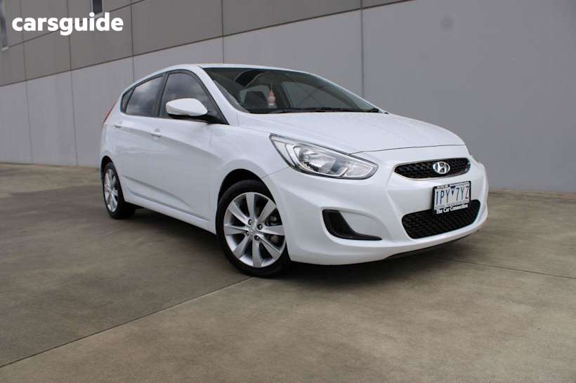 White 2019 Hyundai Accent Hatchback Sport