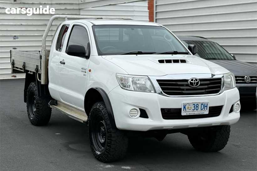 White 2014 Toyota Hilux Ute Tray SR 4X4