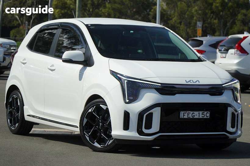 White 2023 Kia Picanto Hatch GT-LINE F