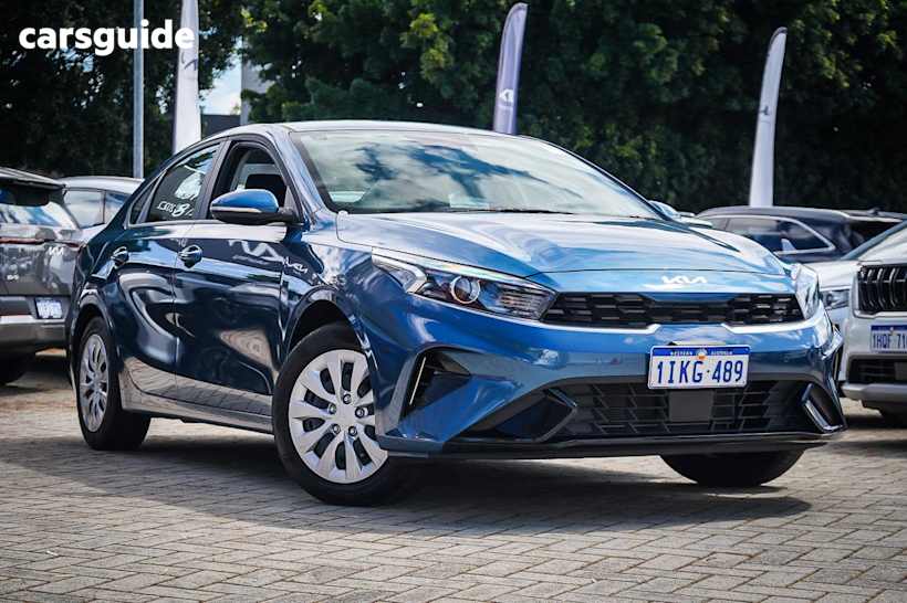 Blue 2024 Kia Cerato Sedan S