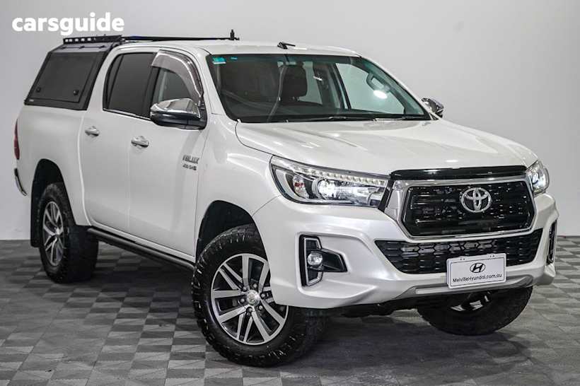White 2019 Toyota Hilux Double Cab Pick Up Sr5 (4X4)