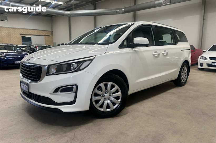 White 2019 Kia Carnival SUV S F