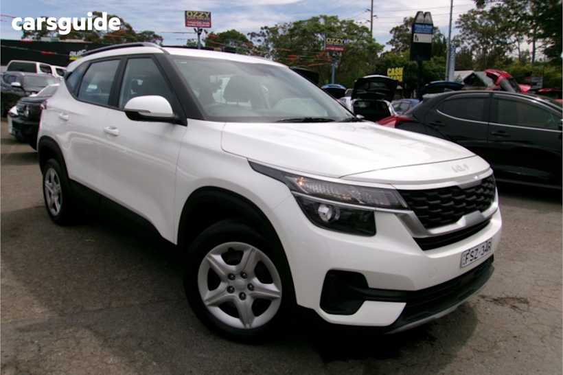 White 2022 Kia Seltos Wagon S (Fwd)