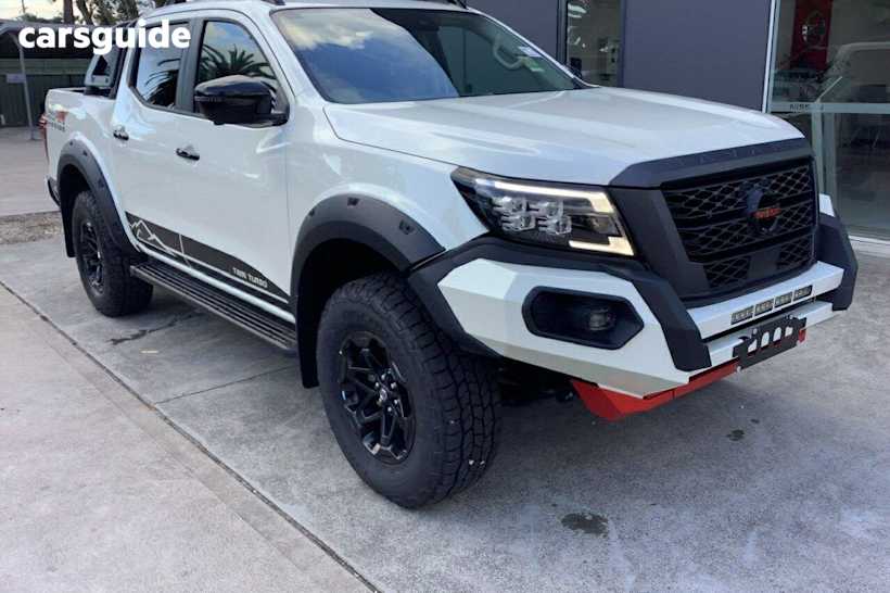White 2025 Nissan Navara OtherCar PRO