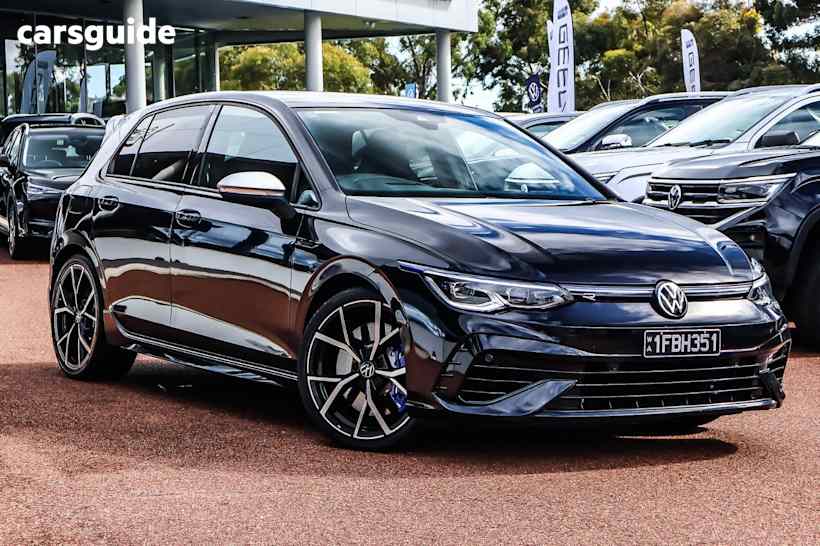 Black 2022 Volkswagen Golf Hatch R 4WD