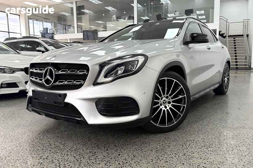 Silver 2017 Mercedes-Benz GLA-Class SUV GLA220 D F