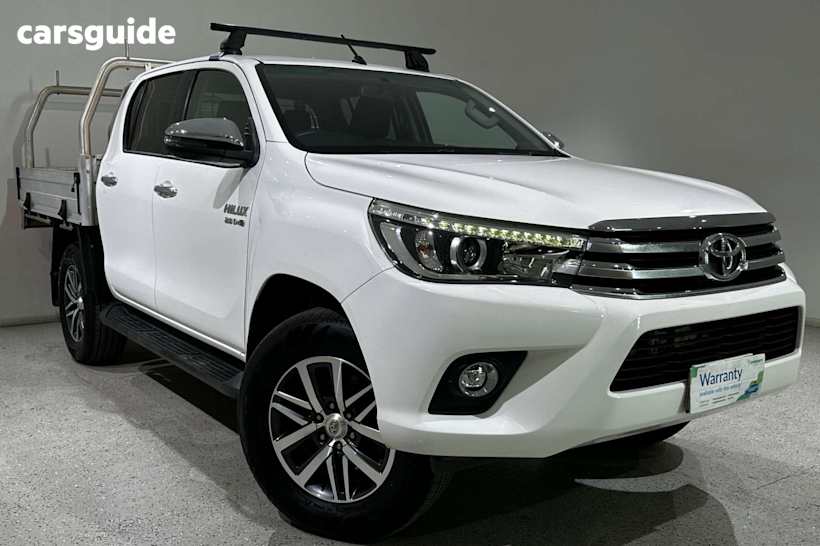 White 2018 Toyota Hilux Ute Tray SR5 4X4