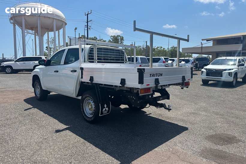 White 2021 Mitsubishi Triton Double Cab Pick Up Glx (4X2)