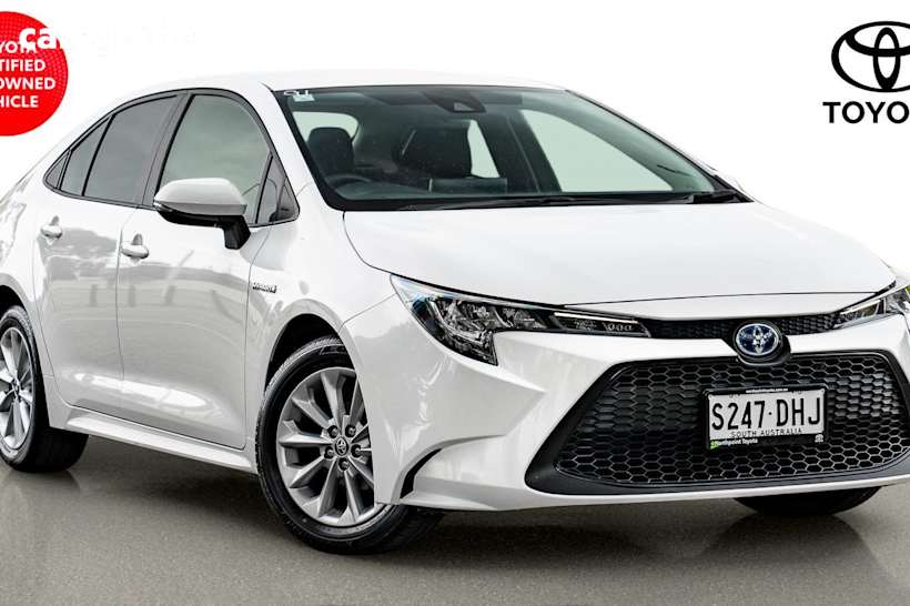 White 2022 Toyota Corolla Sedan ASCENT SPORT HYBRID F