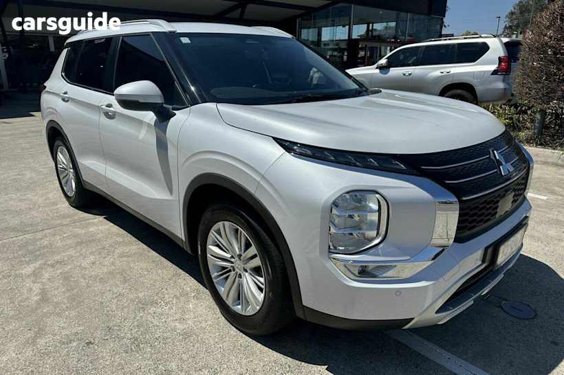 White 2022 Mitsubishi Outlander Wagon Ls 7 Seat (2Wd)