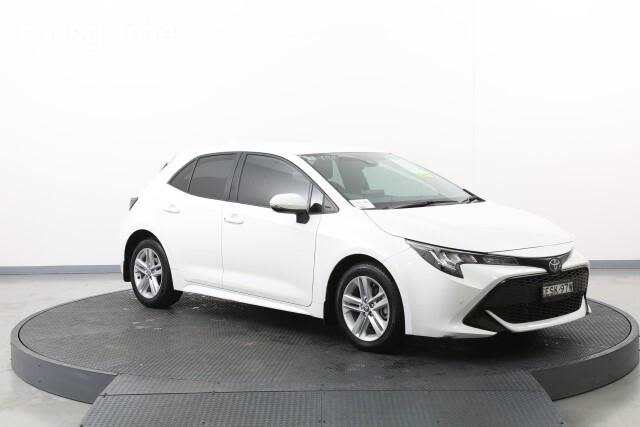 White 2022 Toyota Corolla Hatchback Ascent Sport