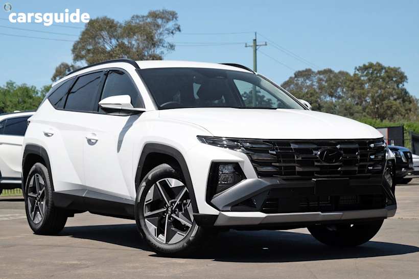 White 2025 Hyundai Tucson SUV ELITE F