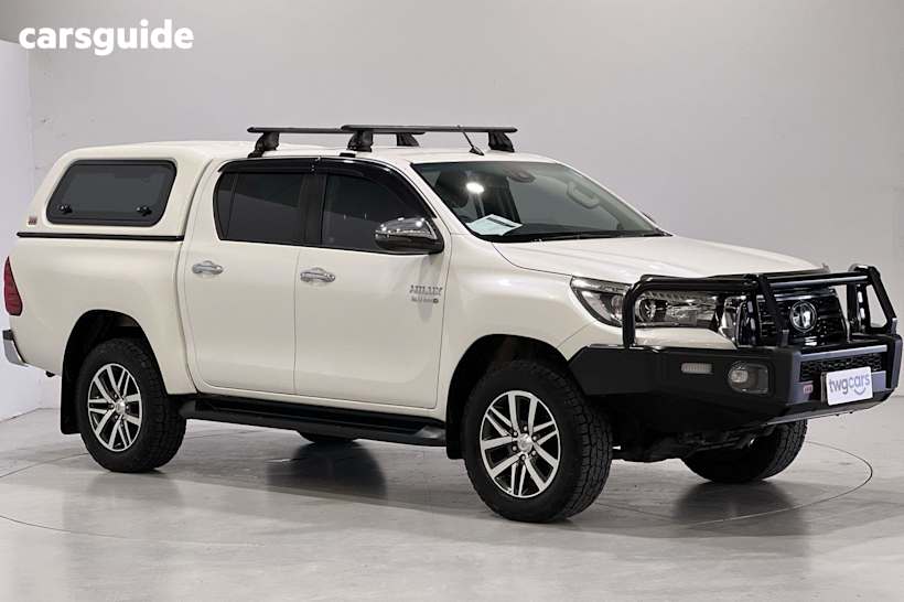 White 2019 Toyota Hilux Ute Tray SR5 4X4