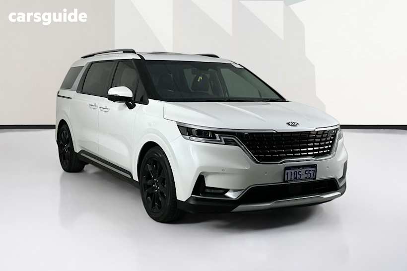 White 2021 Kia Carnival Wagon Platinum