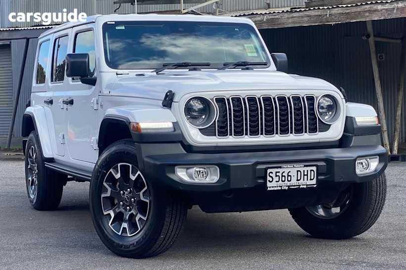 White 2024 Jeep Wrangler SUV UNLIMITED OVERLAND 4X4