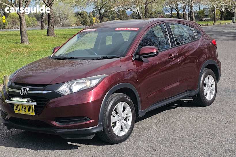 Red 2016 Honda HR-V SUV VTI F