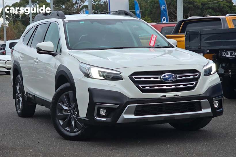 White 2024 Subaru Outback Wagon Awd