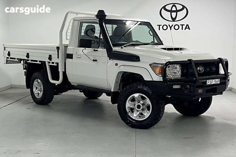 White 2019 Toyota Landcruiser Cab Chassis Gx (4X4)