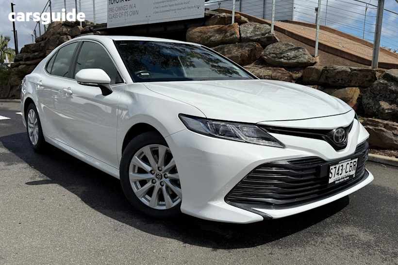 White 2019 Toyota Camry Sedan ASCENT F