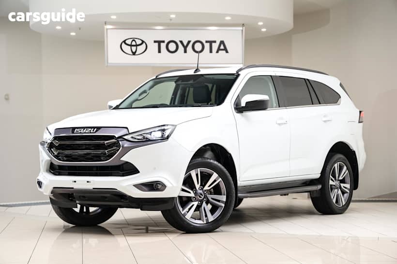 White 2023 Isuzu MU-X SUV LS-T 4X4