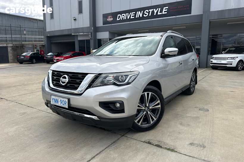 Silver 2018 Nissan Pathfinder Wagon Ti (4X4)
