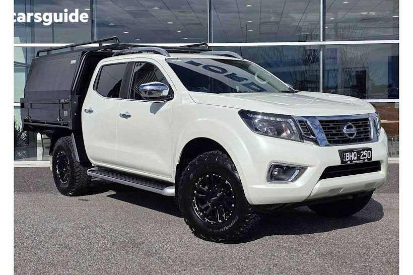 White 2019 Nissan Navara Dual Cab Pick-up St-X (4X4) (Leather Trim)