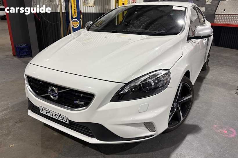 White 2014 Volvo V40 Hatchback T5 R-Design