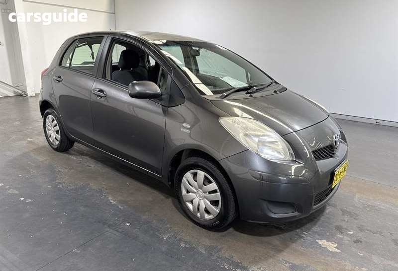 Grey 2010 Toyota Yaris Hatchback Yr