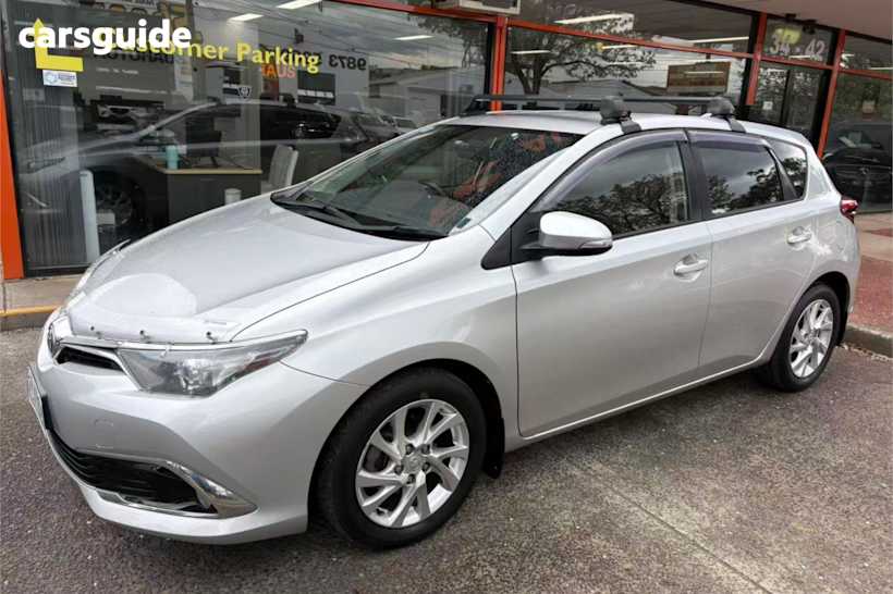 Silver 2015 Toyota Corolla Hatch ASCENT SPORT F