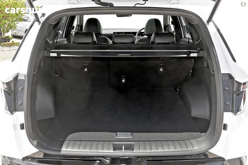White 2025 Hyundai Tucson SUV PREMIUM N LINE 4X4