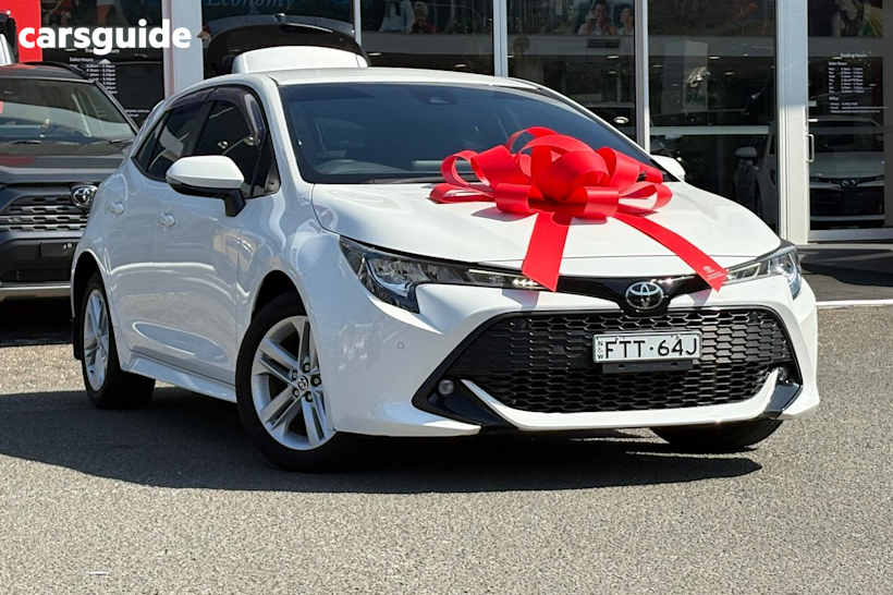 White 2020 Toyota Corolla Hatch SX F