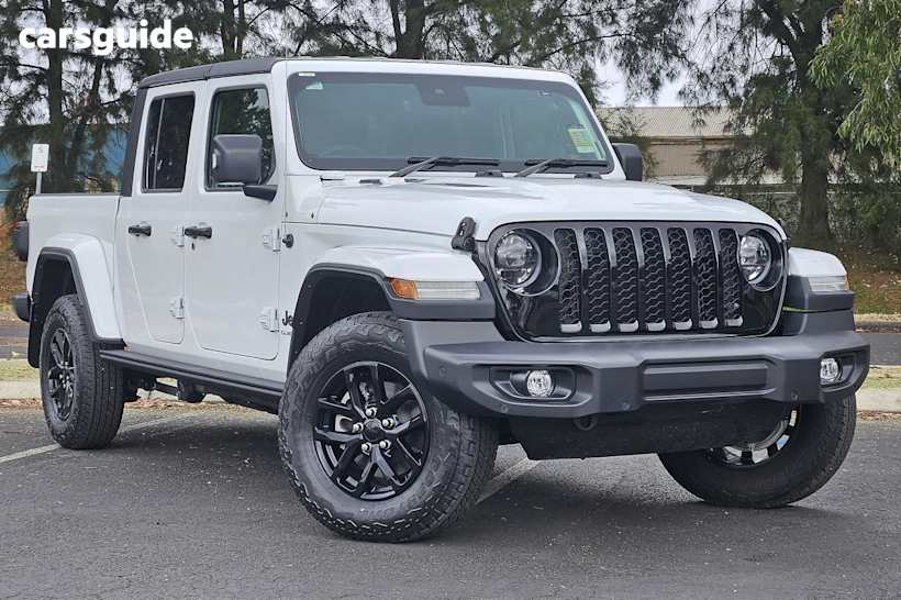 White 2023 Jeep Gladiator Ute Tray NIGHT EAGLE 4X4