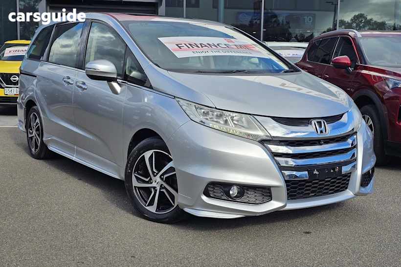 Silver 2014 Honda Odyssey OtherCar VTI-L F