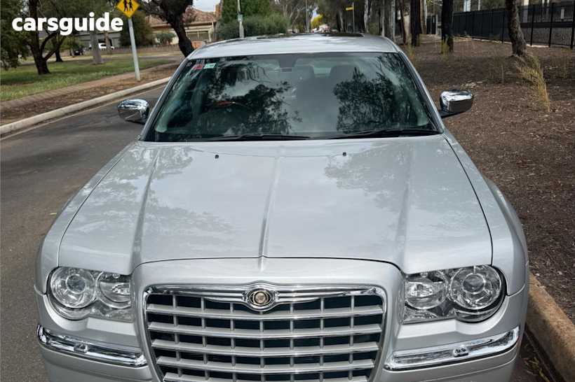 Silver 2006 Chrysler 300C Sedan 5.7 Hemi V8