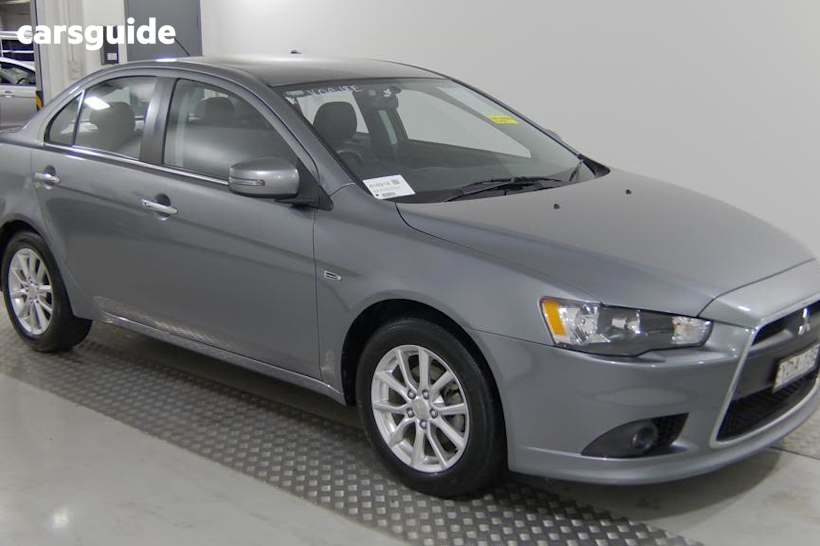 Grey 2014 Mitsubishi Lancer Sedan Ls