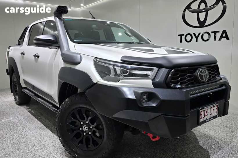 White 2021 Toyota Hilux Ute Tray RUGGED X 4X4