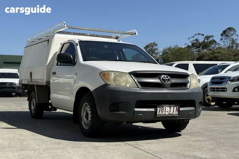 White 2007 Toyota Hilux Cab Chassis Workmate