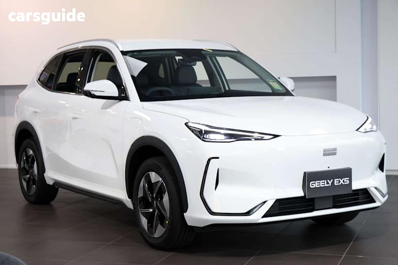 White 2025 Geely EX5 Wagon Complete