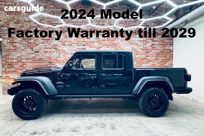 Black 2024 Jeep Gladiator Dual Cab Utility Rubicon (4X4)