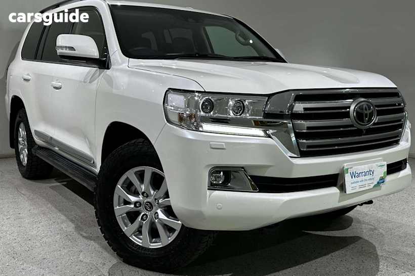 White 2019 Toyota Landcruiser SUV SAHARA 4X4